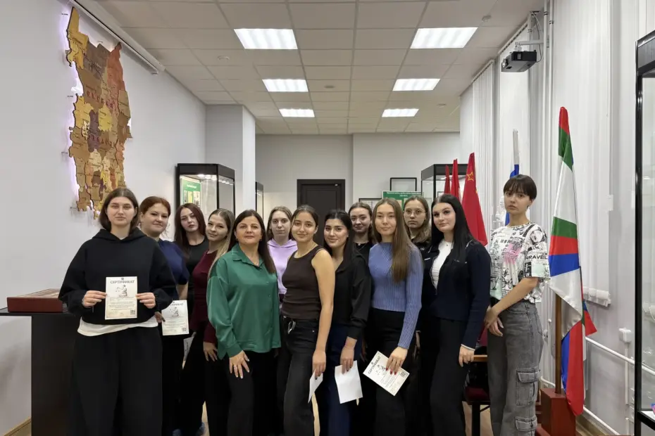 Студенты СРШБ на экскурсии в музее Омского областного суда: шаг в профессию